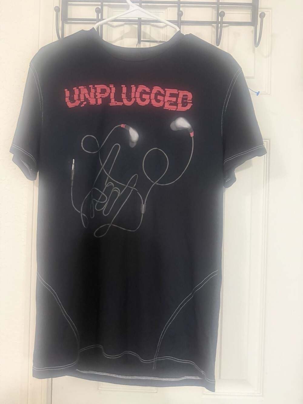 Cuidado con el Perro Men's Black Unplugged Graphic T-Shirt